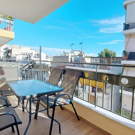 Apartment A Modern Renovated Maisonette Nikaia *